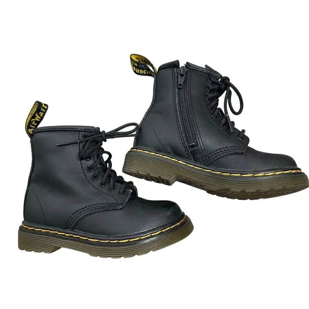 Dr. Martens Kids Unisex Black Size 7